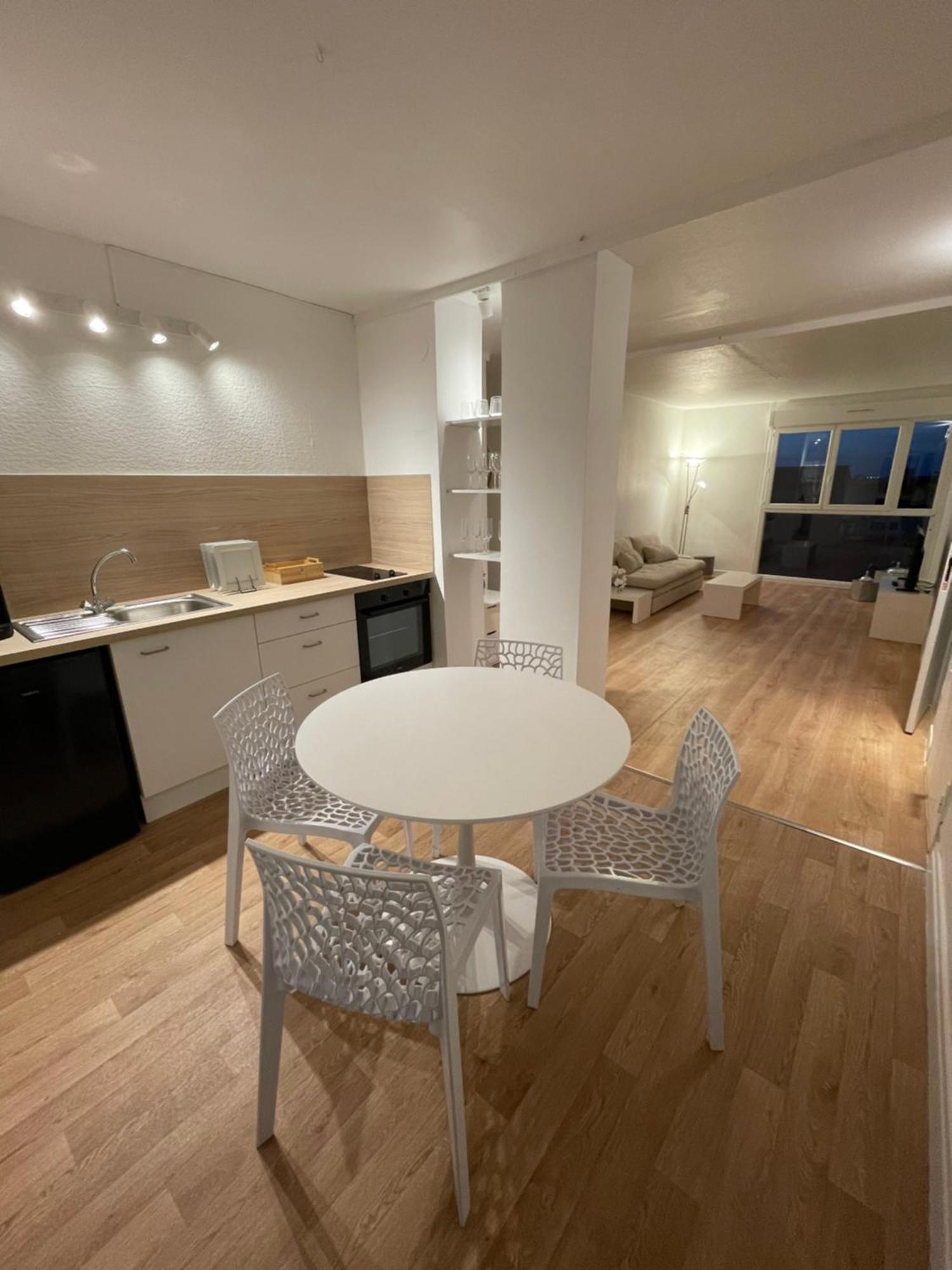 Lenahome Reims Kültér fotó